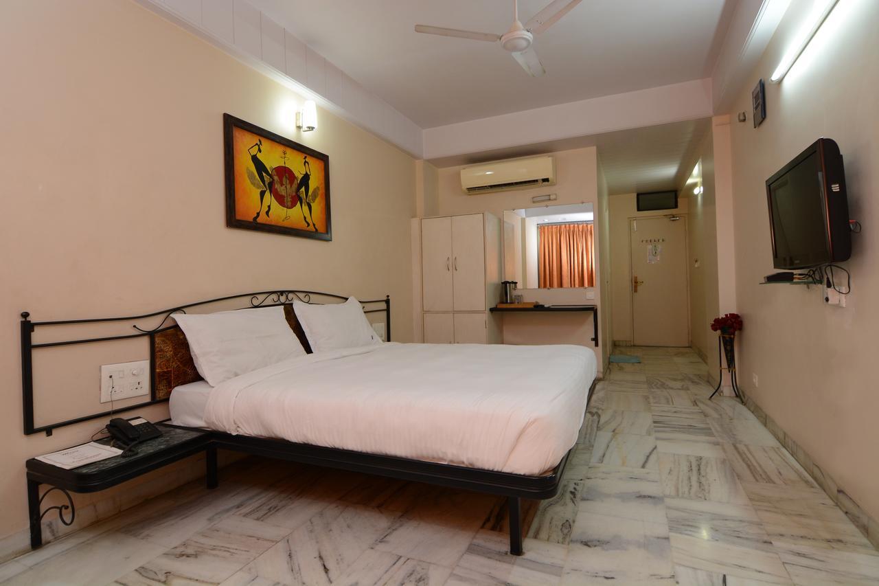 Hotel Vrandavan Nagpur Exteriör bild